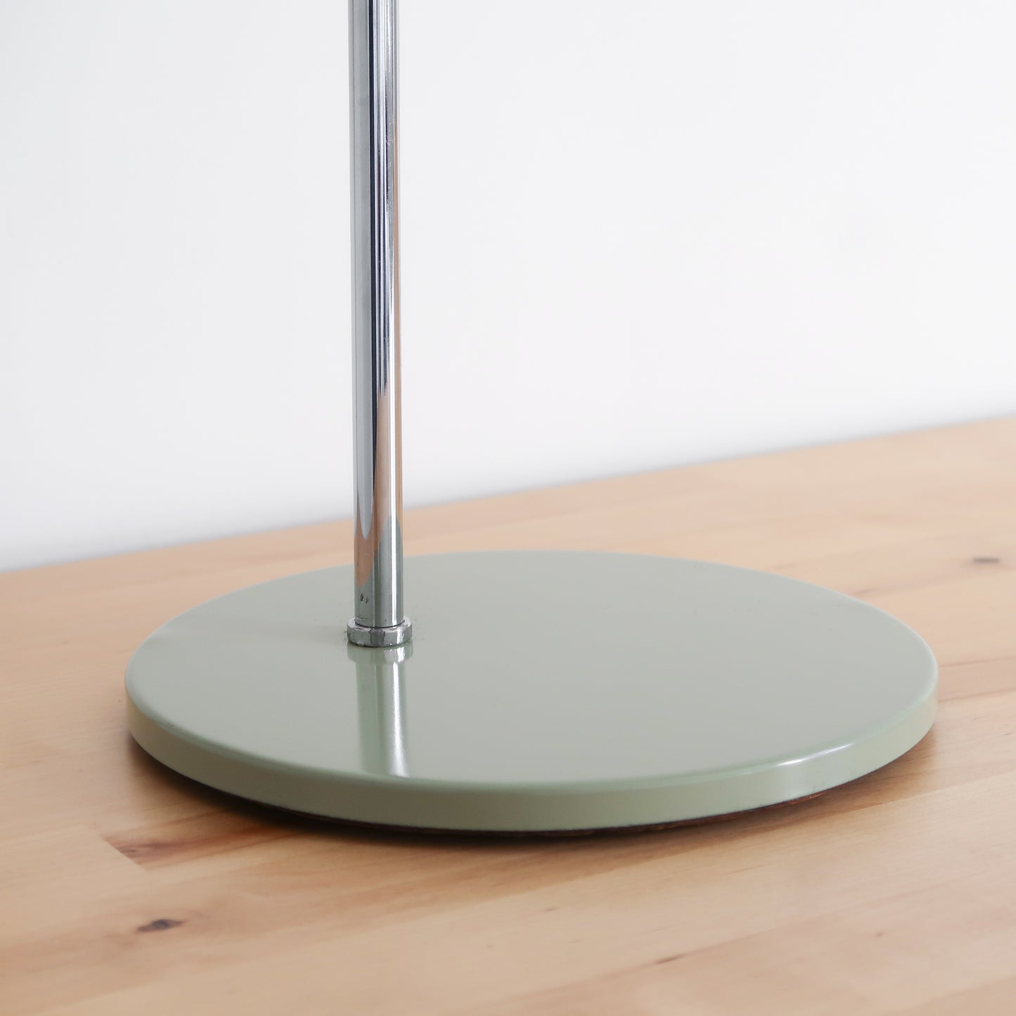 Lampe à poser vert olive