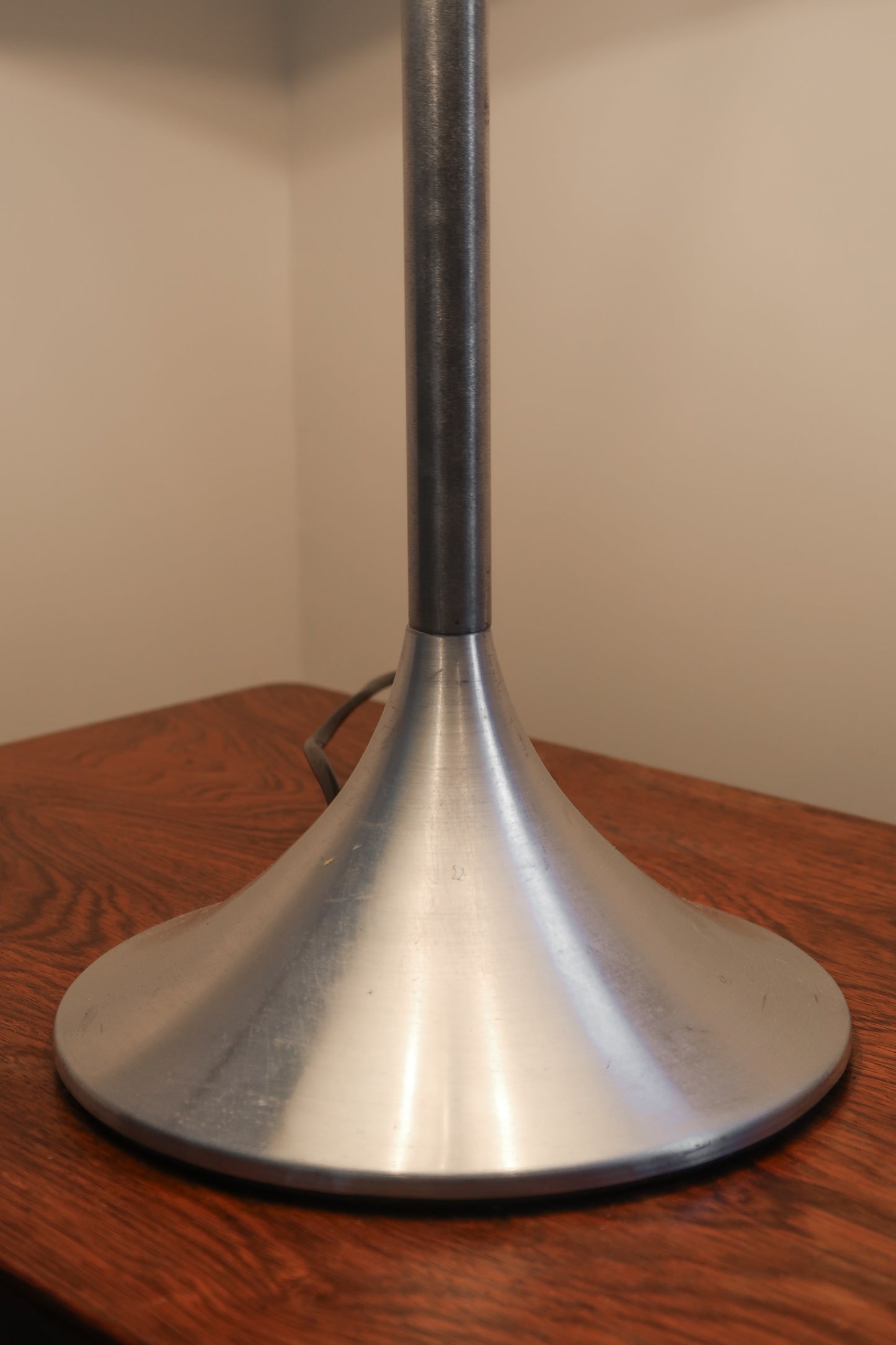 Lampe champignon pied tulipe