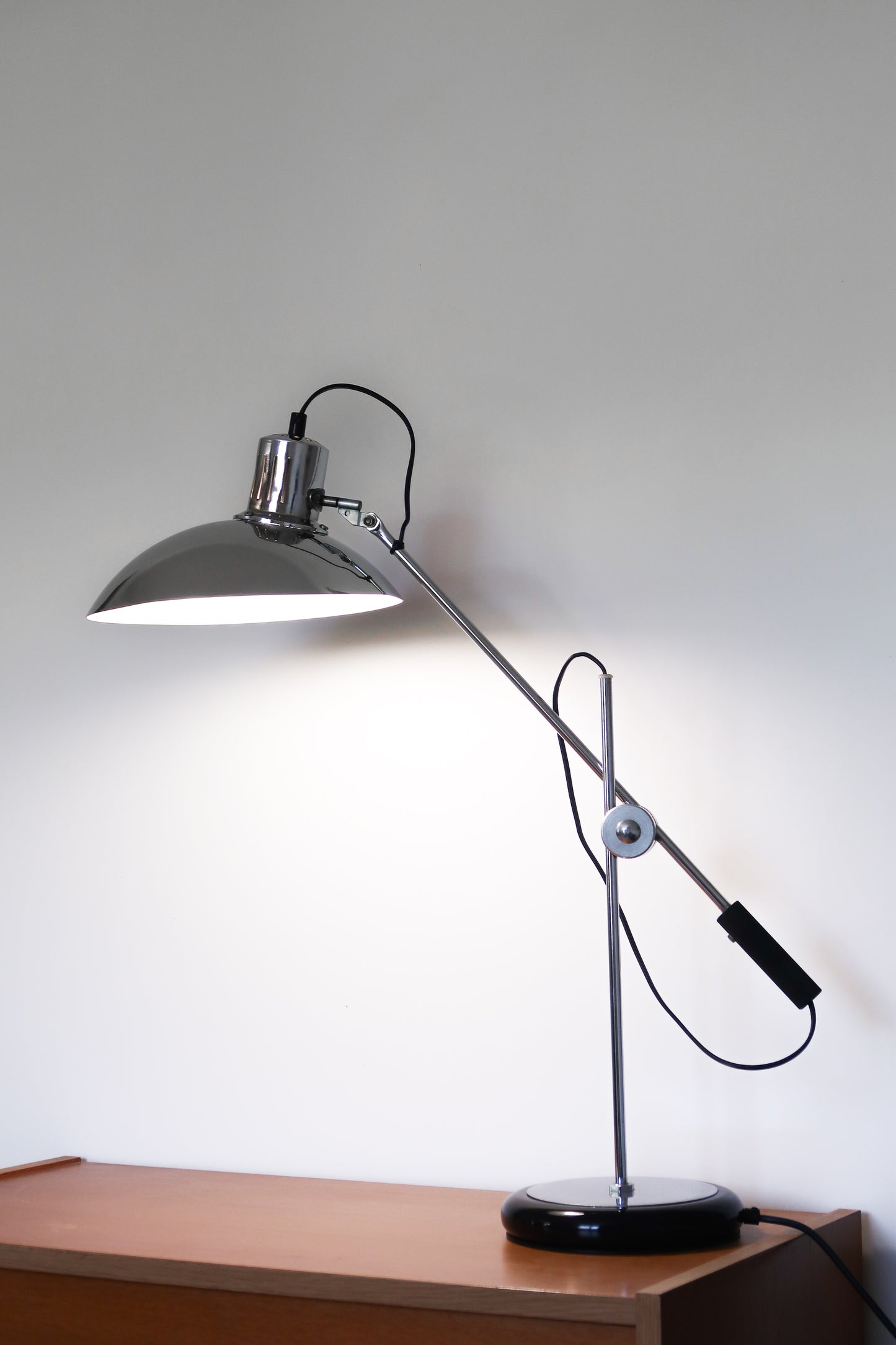 Lampe chromée vintage Aluminor