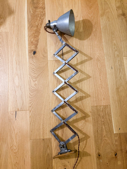 Lampe applique accordéon Mazda